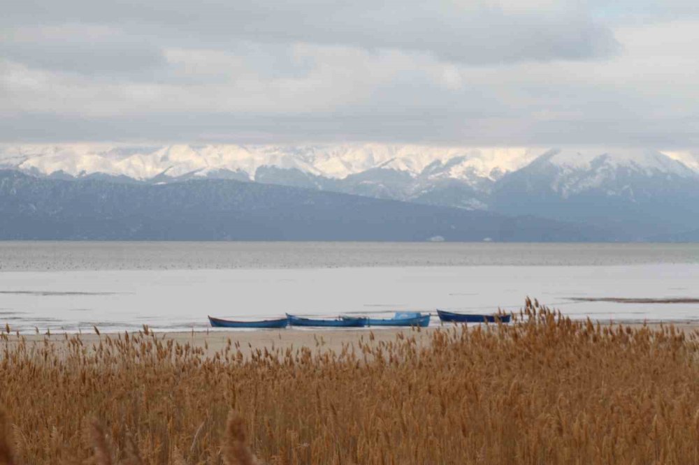 Beyşehir Gölü Buz Tuttu