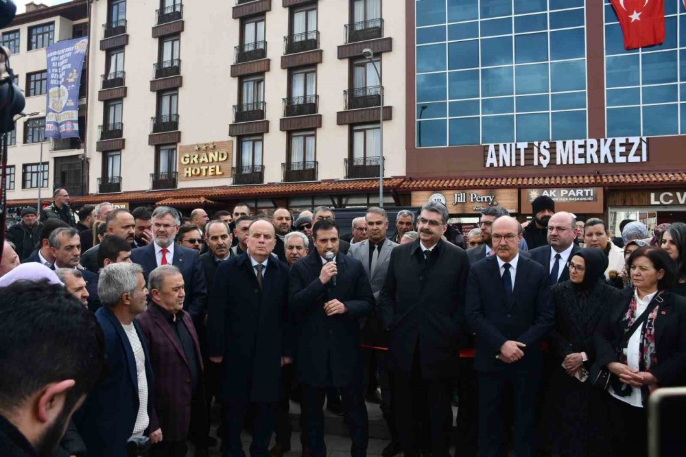 AK Parti Akşehir İlçe Başkanlığı Yeni Hizmet Binası Açıldı