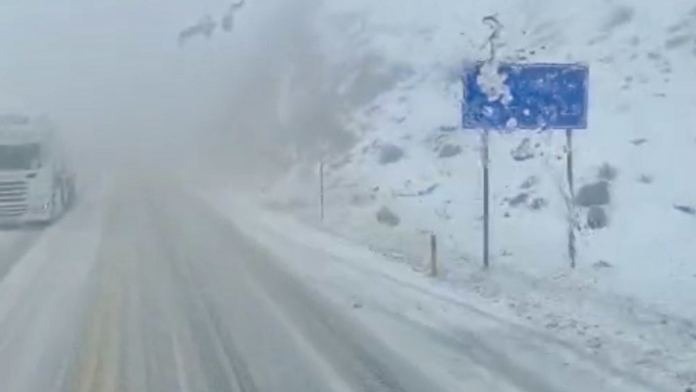 Konya'dan yola çıkanlar ve Konya'ya gelenler dikkat! Alacabel'de 25 santim kar