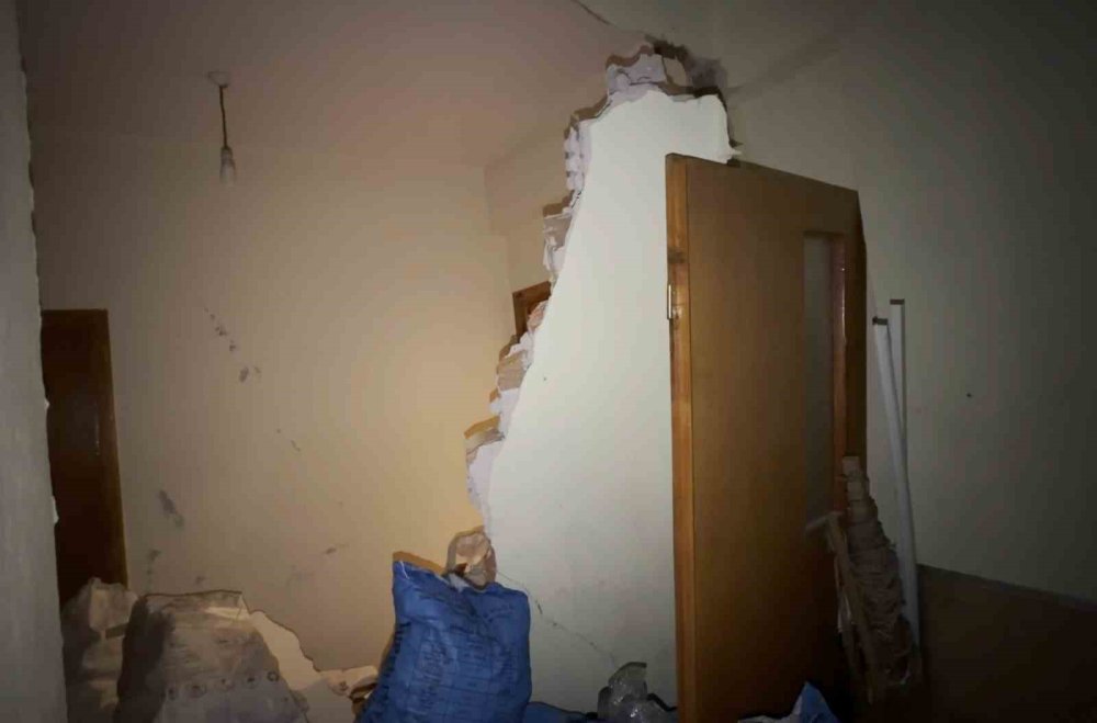 Aksaray’da doğal gaz patlaması! Kaynak makinesi boruya temas etti