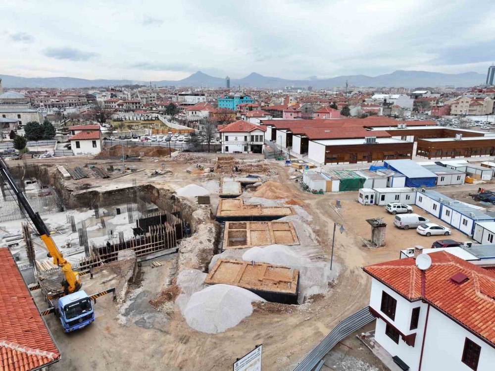 Karatay Arastası Çevresinde Tarihi Dönüşüm Hızlandı