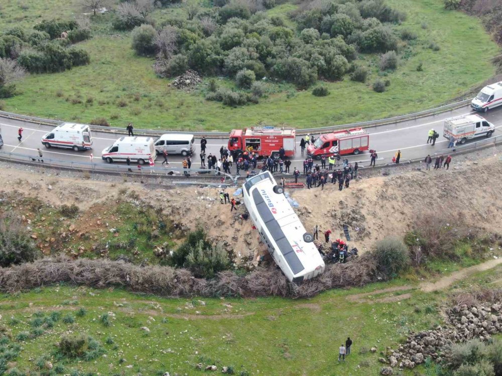 Otobüs kazasında ölen anne-kızı tatilden dönüyormuş