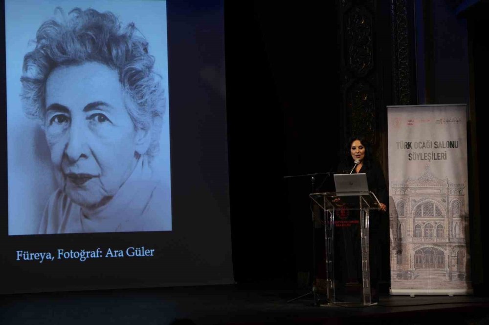 Füreya Koral’ın sanat yolculuğu Ankara’da anlatıldı