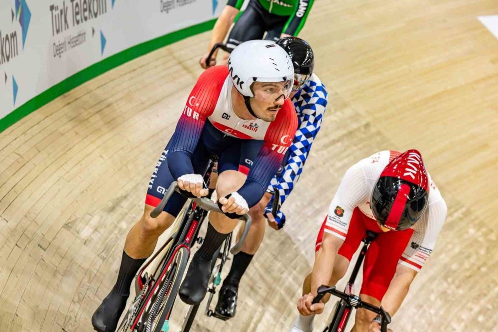 Konya’da Avrupa Pist Bisikleti’nde Rekor ve Nefes Kesen Rekabet