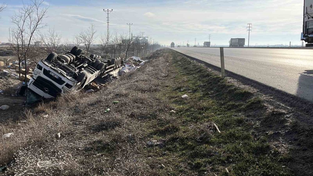 Tatlıcak’ta kaza! Kontrolden çıktı, şarampole devrildi