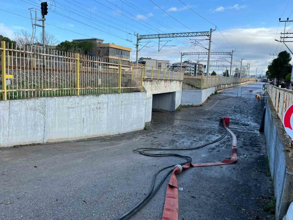 Alt geçit faciası geliyorum demiş