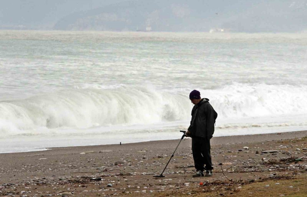 Dev dalgalar böyle görüntülendi