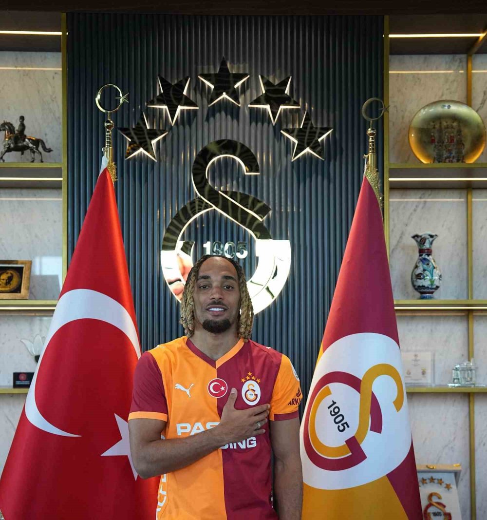 Galatasaray dünyaları transfer etti