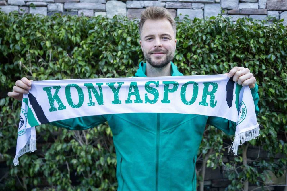Konyaspor 8 transferle takımı yeniledi