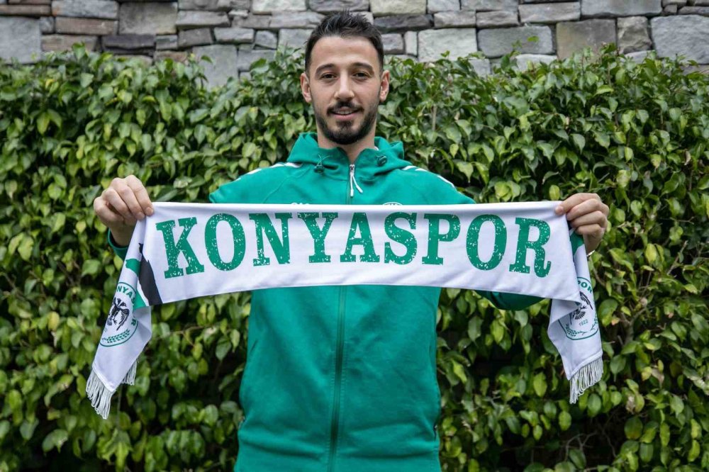 Konyaspor 8 transferle takımı yeniledi
