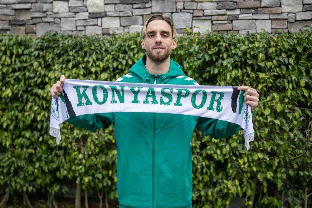 Konyaspor 8 transferle takımı yeniledi