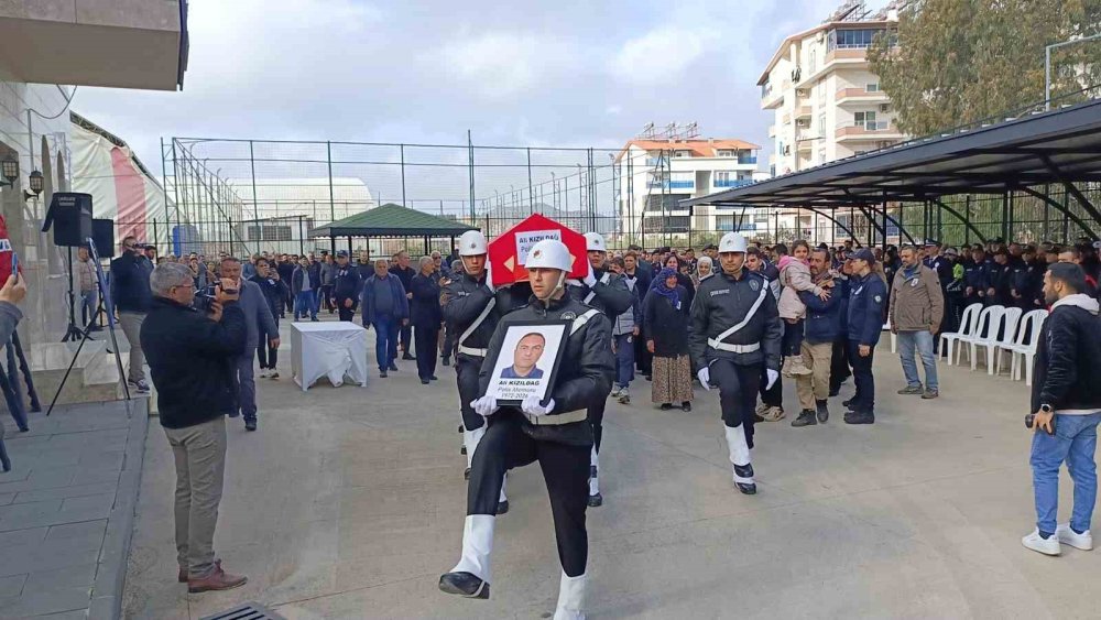 Gazipaşa'nın acı günü! 54 yaşındaki polis memuru kalp krizi geçirdi