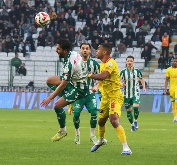 konyaspor-pozisyon.jpg