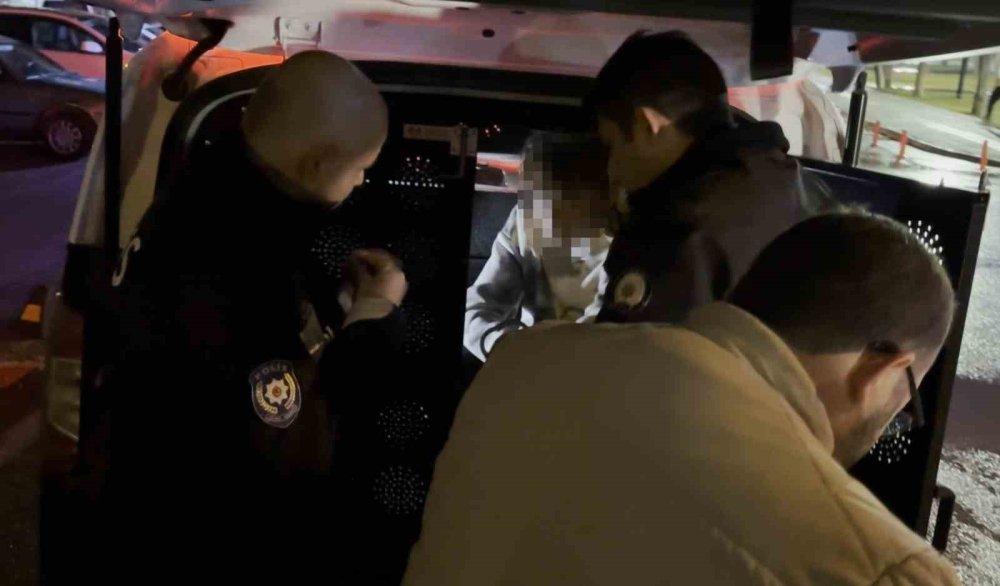 Asker eğlencesi çığırından çıktı, anne polisle tartıştı