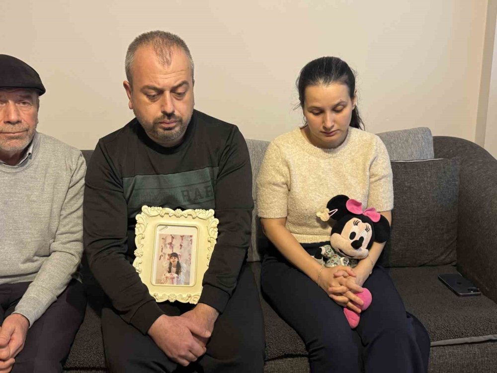 Okul Önünde Servis Faciası: 6 Yaşındaki Ela Hayatını Kaybetti