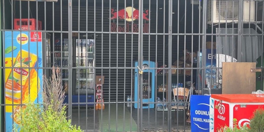 Para üstü kavgasında market savaş alanına döndü