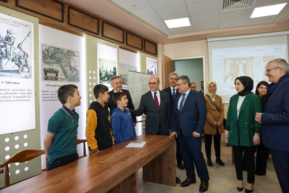 MEB heyeti Selçuklu’daki yatırımları inceledi