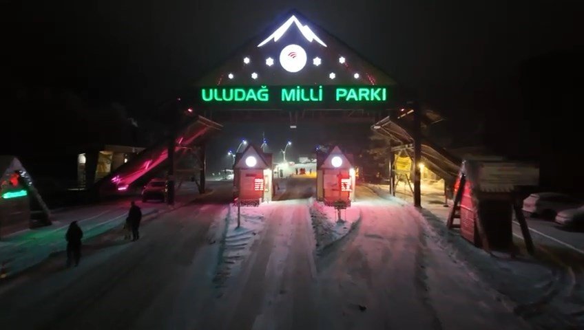 Uludağ’da kar kalınlığı 160 santime ulaştı