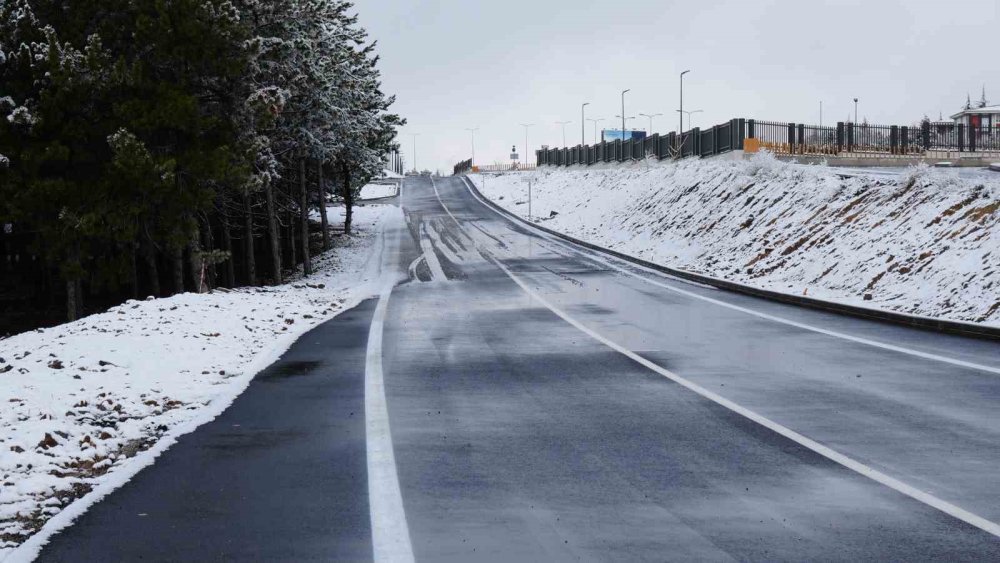 Ankara'nın yüksekleri beyaz gelinliği giydi