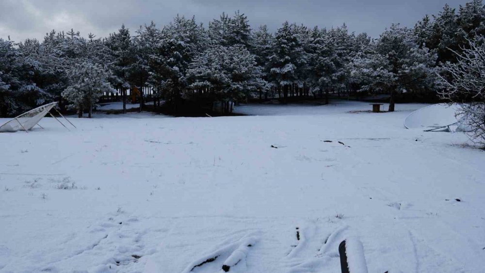 Ankara'nın yüksekleri beyaz gelinliği giydi