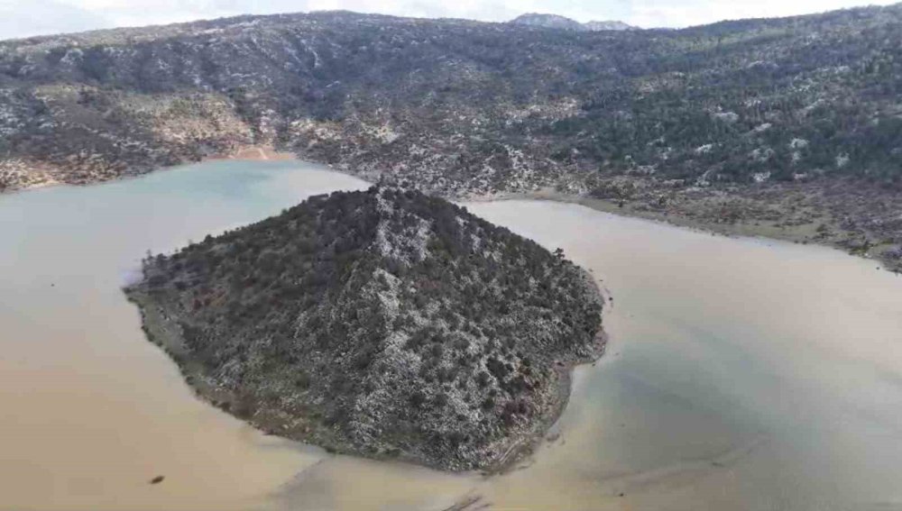 Konya’da şaşırtan manzara! Kuru Ova Meke’ye döndü