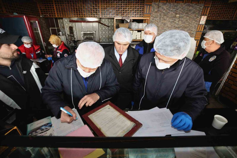 Konya'daki denetimlerde kapının rengi gündem oldu