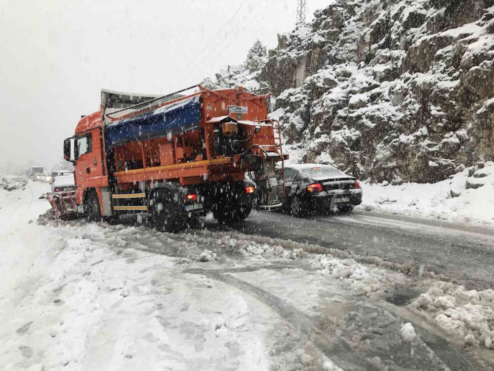 Alacabel yine kar altında! 10 santime ulaştı