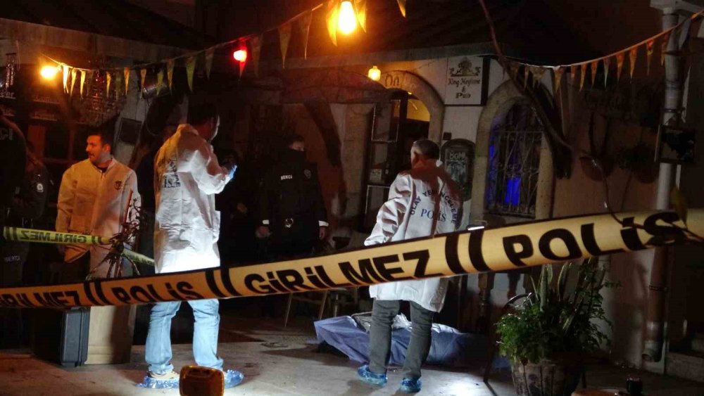 21 Yaşındaki genç 30 metre yükseklikte düşerek hayatını kaybetti