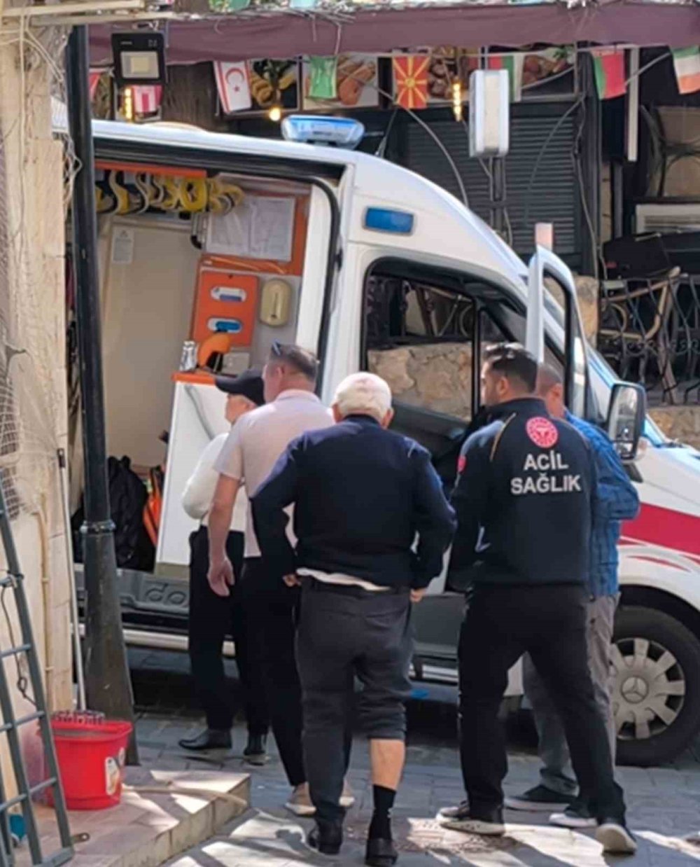 Bir video Antalya'yı karıştırdı! 3 kişi yaralandı