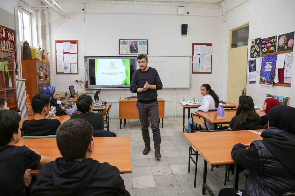 Meram’da Öğrencilere E-Atık Eğitimi: Geleceği Şarj Et Projesi Başladı