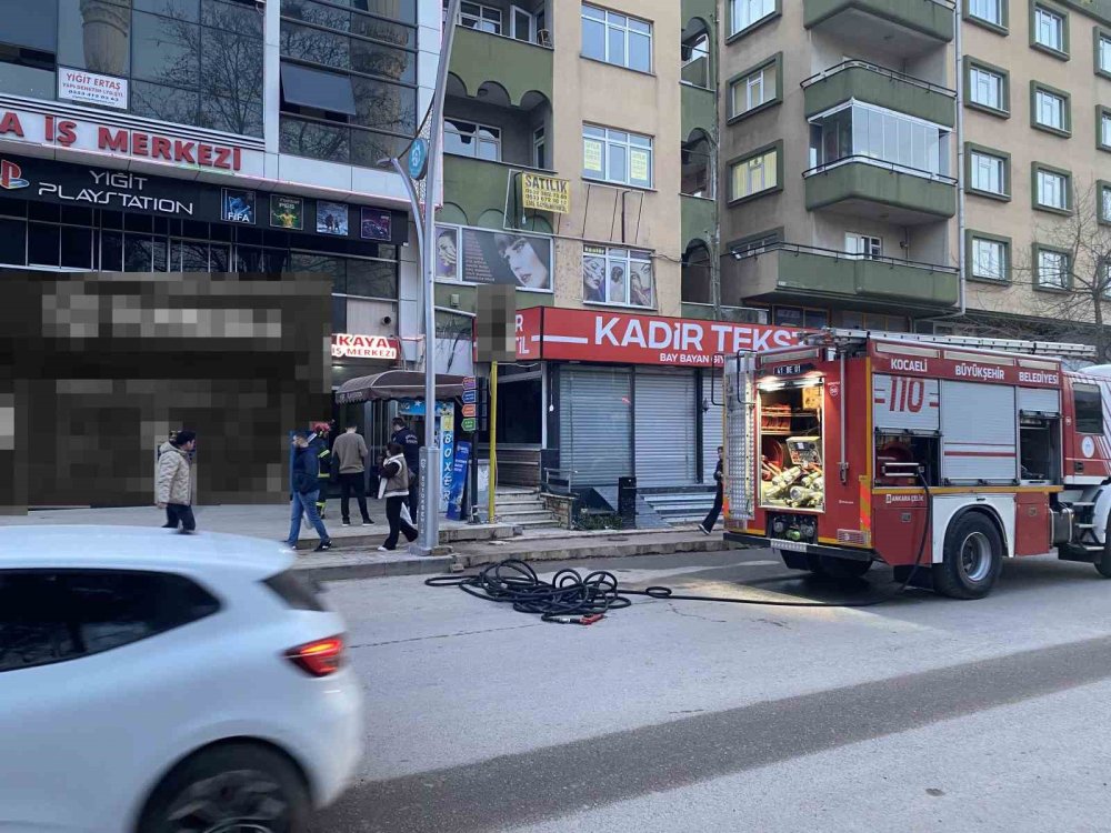 Bilgisayar patladı, ofiste yangın çıktı