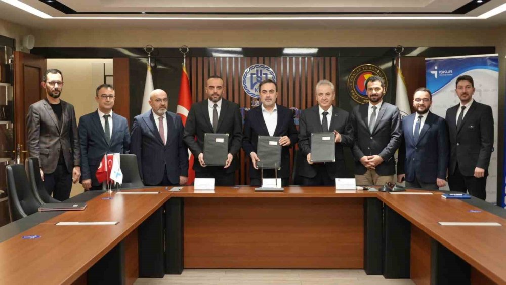 Konya'nın müdürü yine sahada! Adım atmadık yer bırakmadı