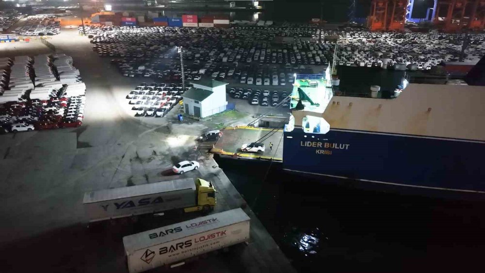 Türkiye'ye Sıfır Otomobil Yağıyor! 2026 Model Araçlar Geldi