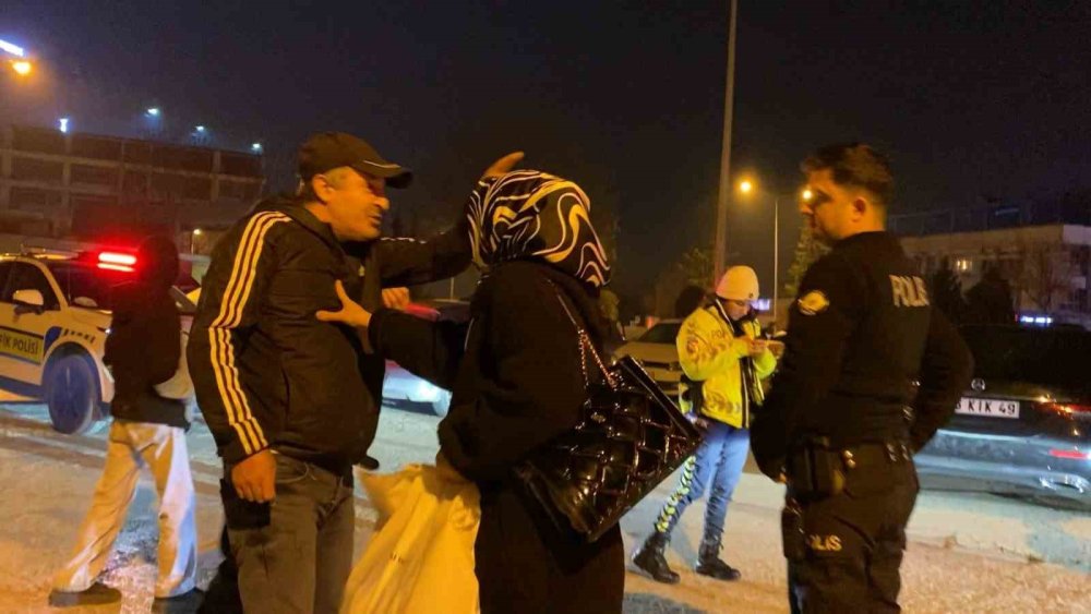 Babasının Hareketi de Polisi Vazgeçirmeye Yetmedi! Araç Trafikten Men Edildi