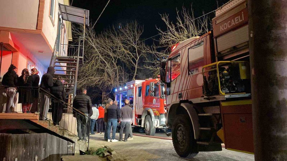 Yalnız yaşadığı evde çıkan yangında yalnız başına öldü