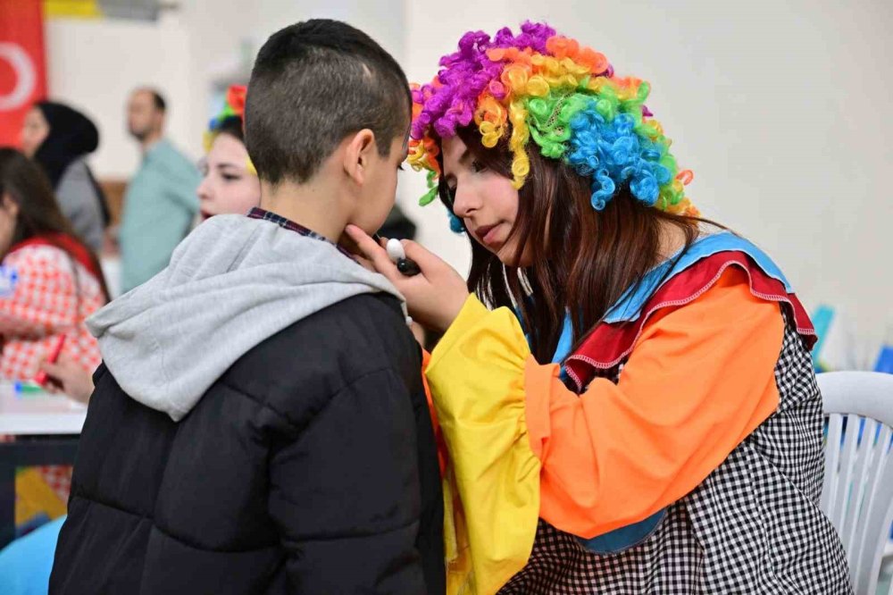 Büyükşehir unuttu Yıldırım unutmadı! Bursa'da yetimlerle iftar