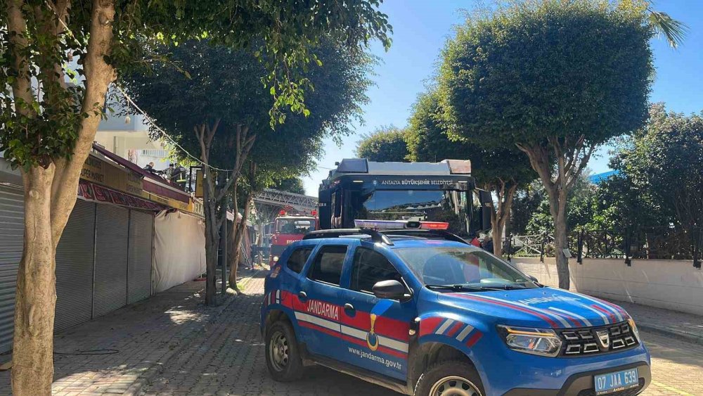 Konaklı'da otel yangını! Yeni açılmıştı