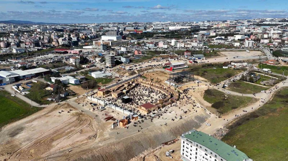 Mekke'yi Çayırova'ya taşıdılar! Yarım Hacı mı Olduk?