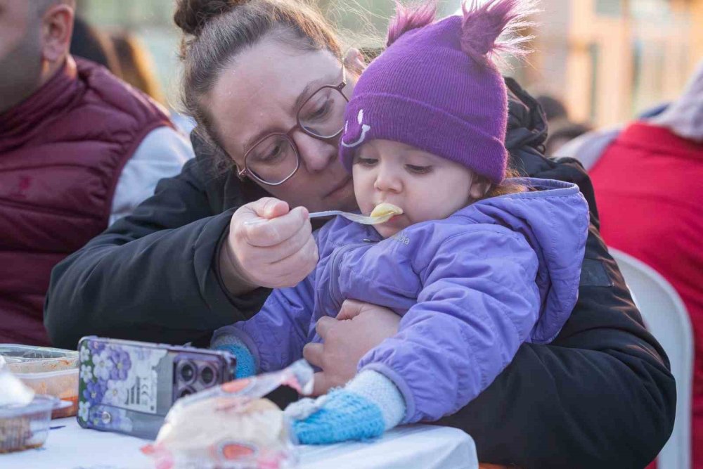 İzmir'de bambaşka günler yaşanıyor! Cemil Tugay herşeyi değiştirdi