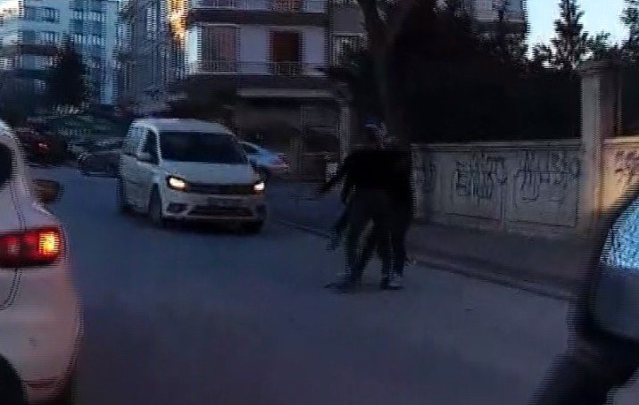 Konya’da Trafikte Kavga: Yumruklar Havada Uçuştu