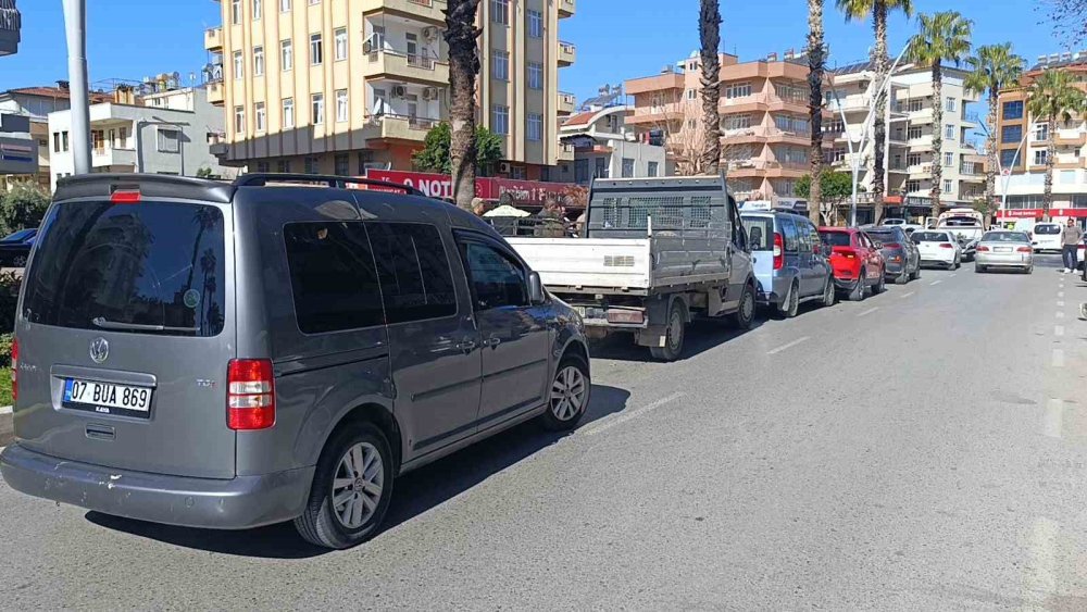 Manavgat güne kötü başladı! 6 araç karıştı