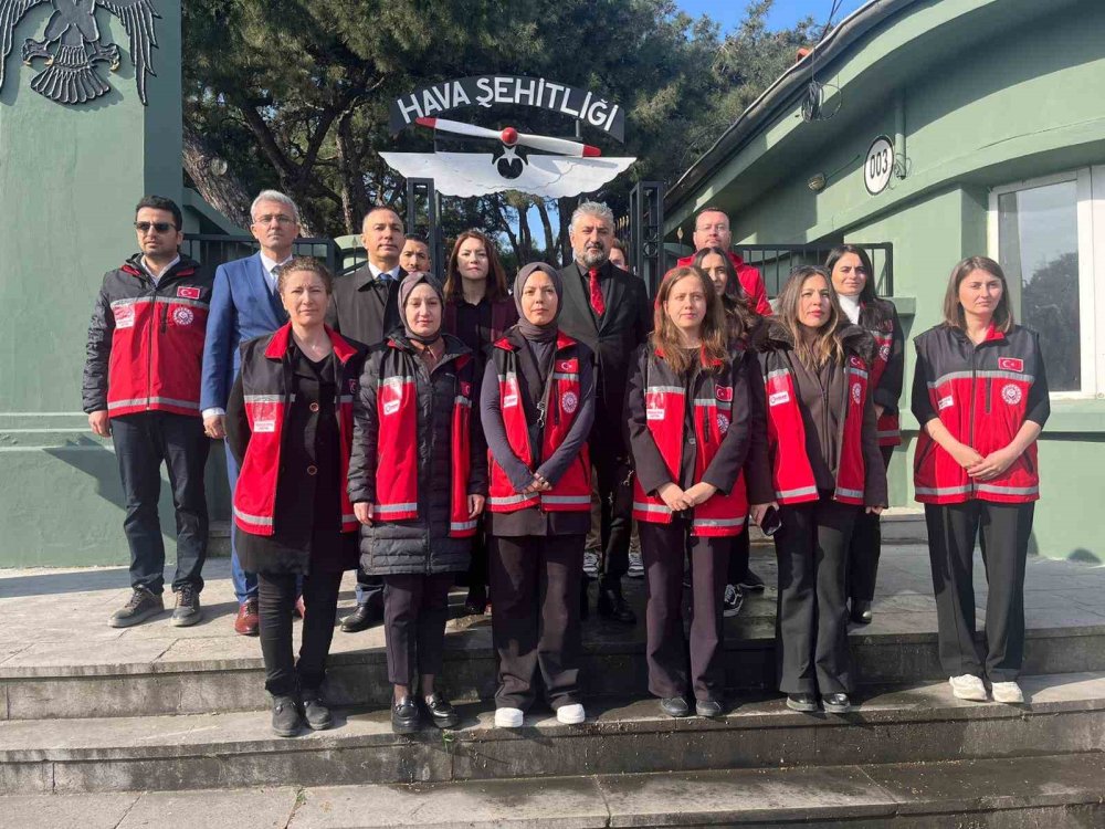 İzmir'in Şehitlerin Kimlikleri Dijital Ortama Aktarılıyor