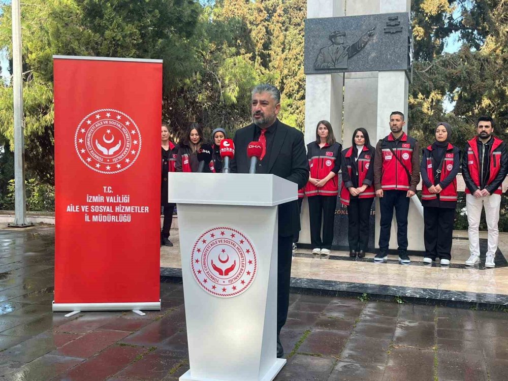 İzmir'in Şehitlerin Kimlikleri Dijital Ortama Aktarılıyor