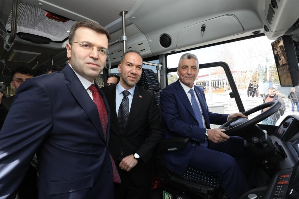 Bakan Bolat Niğde'den gözünü alamadı