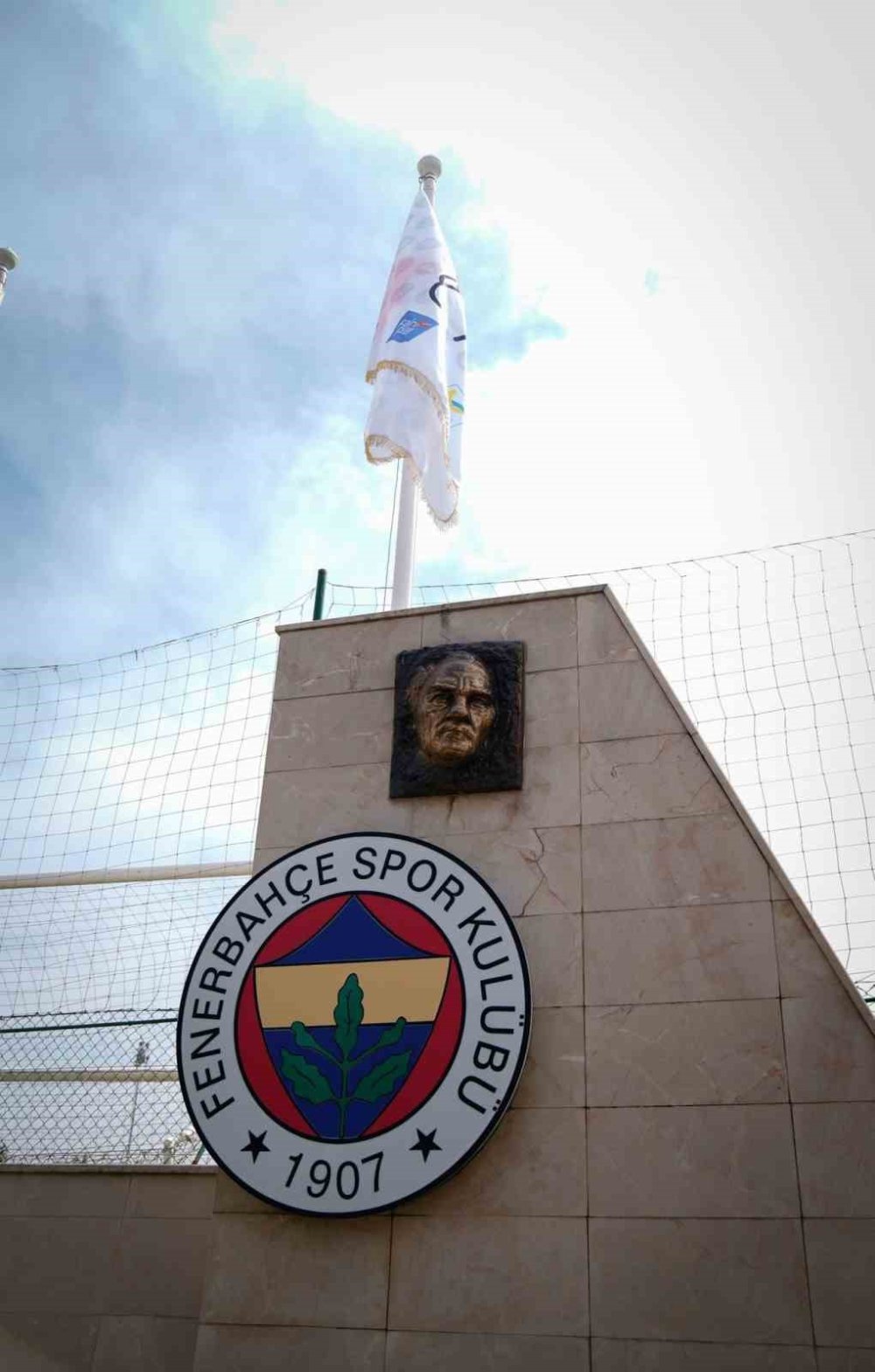 Fenerbahçe’ye Fair Play Altın Şeref Bayrağı