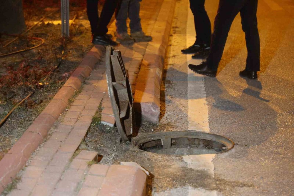 Konya'da biber gazlı kuyumcu soygunu! İmitasyon bilezikleri çaldılar