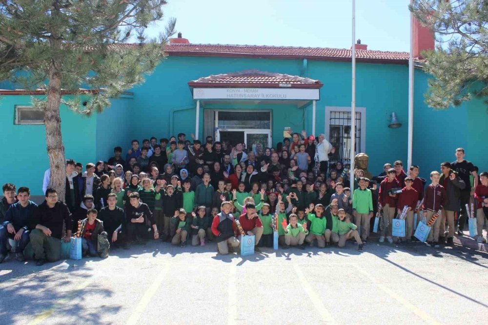 Konya'da bu hareketle çocukların yüzünü güldürdüler