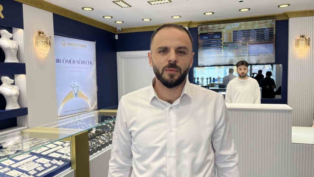 Kuyumcuya Soygun Yapmaya Girdiler, "İmitasyon" Sürpriziyle Hayal Kırıklığı Yaşadılar!