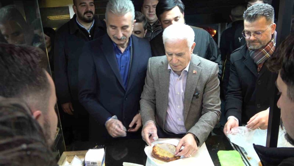 Başkan sahur sofrasına indi: Ramazan buluşmaları dikkat çekti