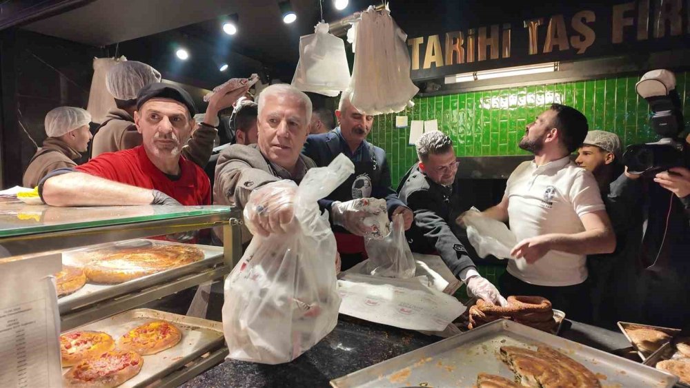 Başkan sahur sofrasına indi: Ramazan buluşmaları dikkat çekti